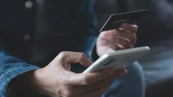 Should You Close a Credit Card You’re Not Using? Pros and Cons